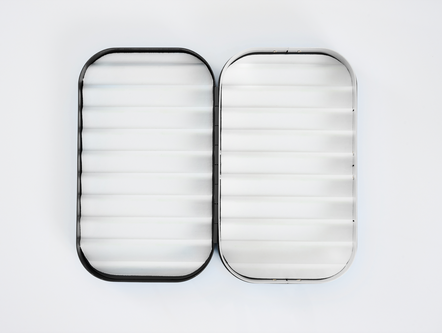 LARGE ALUMINUM FLY BOX