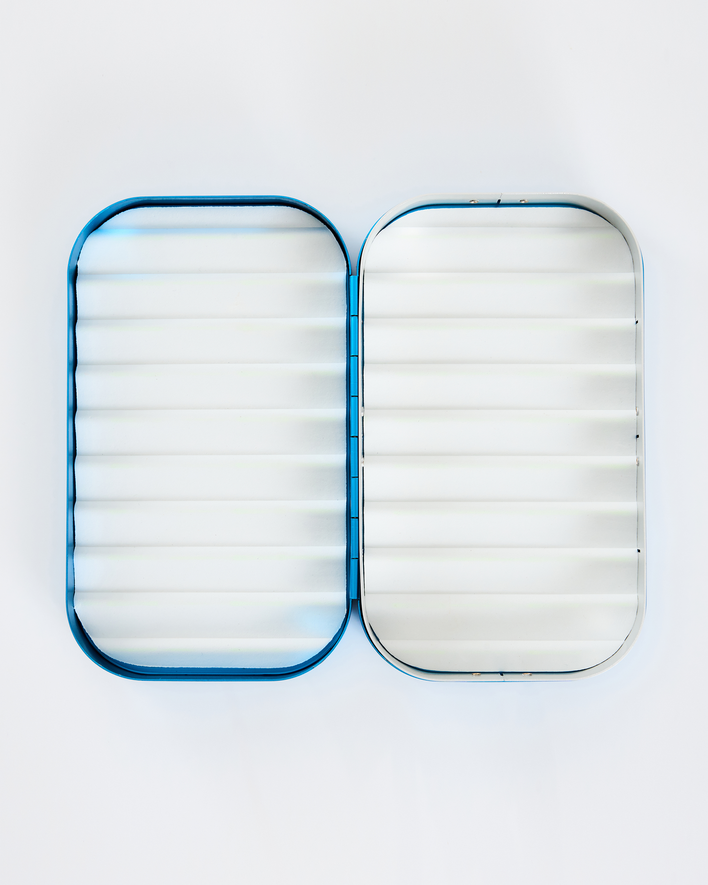LARGE ALUMINUM FLY BOX